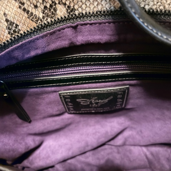 Sharif Snakeskin-Pattern Shoulder Bag in Black & Cream - Picture 5 of 5